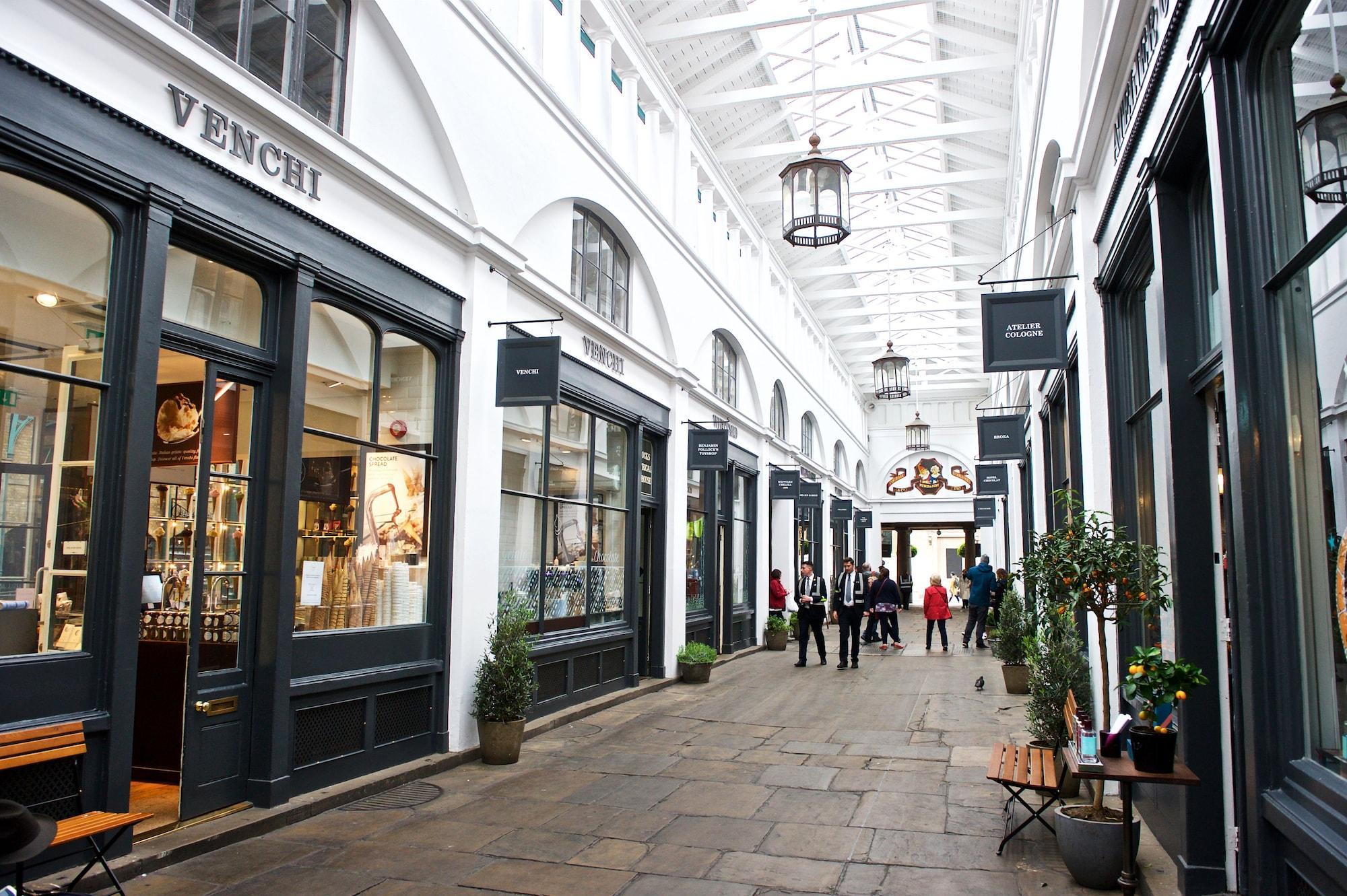 Wilde Aparthotels London Covent Garden Exterior photo